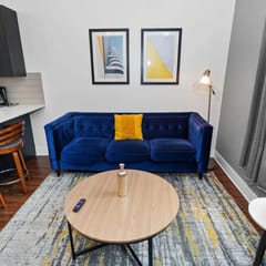 Cozy Chicago Smoke Ok 3BR Suite Near McCormick