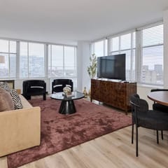 Comfortable 3BR * Near McCormick & City Views