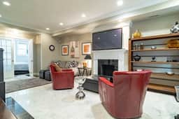 Luxury 4BR 4-Story Chicago Villa | Prime Gold Coast