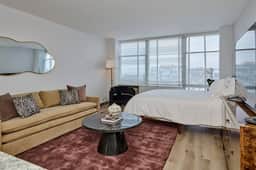 Modern Studio Near McCormick *Gym & Rooftop