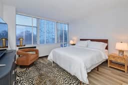Perfect Group Stay 2BR City Views *Near McCormick