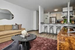 City View 1 Bedroom Apartment *Gym + Rooftop