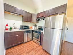 Spacious 2BR Family Chicago Oasis in Irving Park