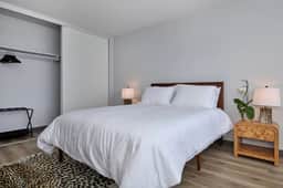 1BR Urban Retreat | Skyline Views