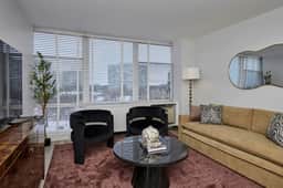 City Views Escape Modern 1BR Near | McCormick - Image 3