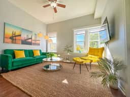 Cozy & Stylish 2BR Family Oasis Irving Park