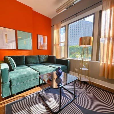 McCormick 3BR 2BA w/ Optional Parking | State St.