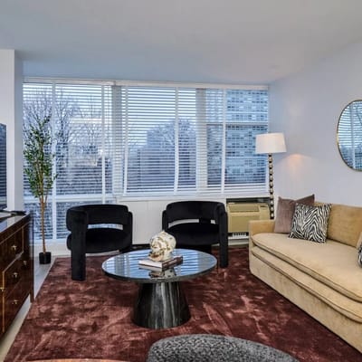 Modern 2BR w/ City View *Fast Wi-Fi + Gym