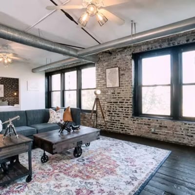 Spacious 4BR Suite Near McCormick & Soldier Field