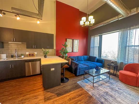 Cozy 3BR Modern Unit Smoke Ok *Near McCormick