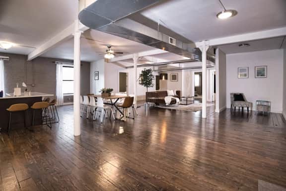 Huge 4BR Near McCormick w/ Pool Table | Sleeps 11 - Image 5