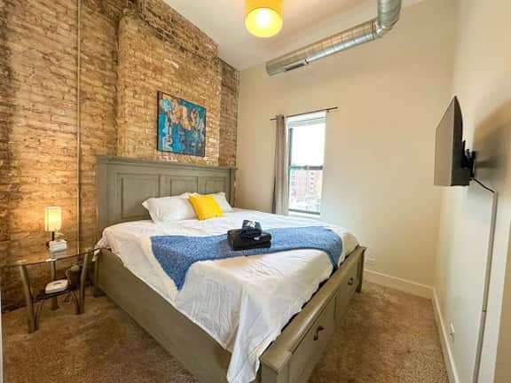 McCormick Cozy 3BR | Optional Parking