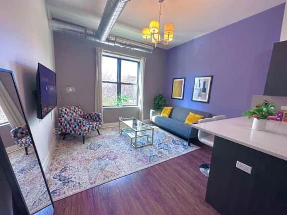 Spacious 3BR Smoke Ok | McCormick UIC Campus