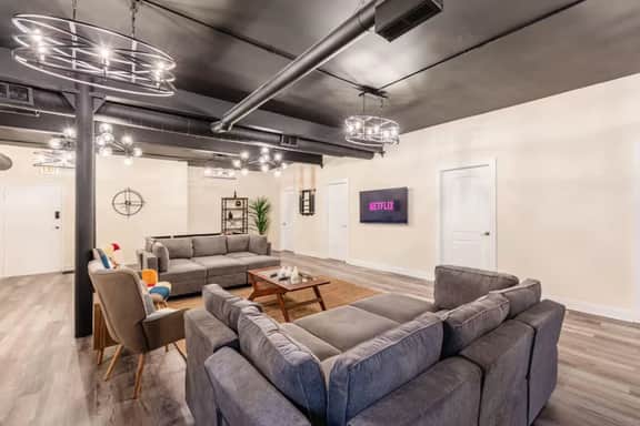 Chicago 4BR Hideaway Close to Downtown & Museums