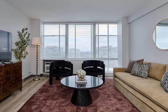 1BR Urban Retreat | Skyline Views