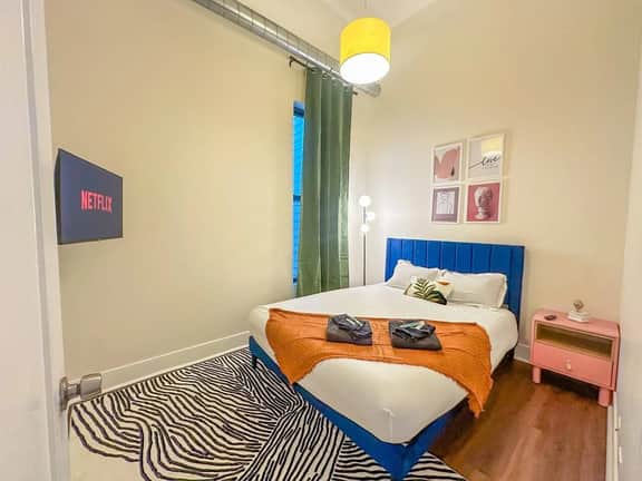 Cozy 3BR Modern Unit Smoke Ok *Near McCormick