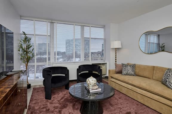 City Views Escape Modern 1BR *Near McCormick
