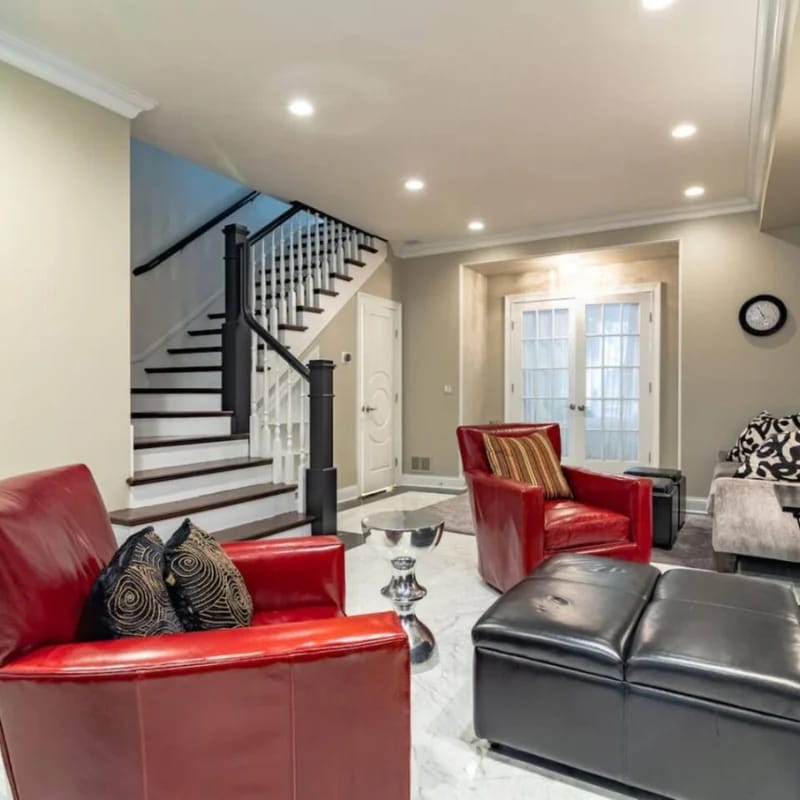 Luxury 4BR 4-Story Chicago Villa Prime Gold Coast
