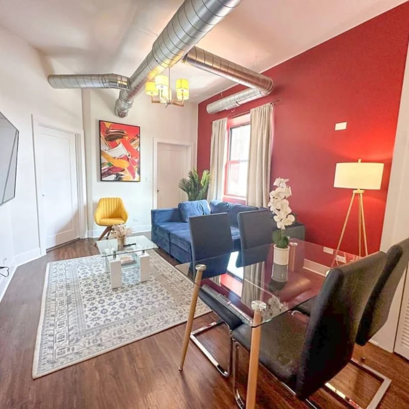 South Loop 3BR Smoke Ok Suite | Near McCormick